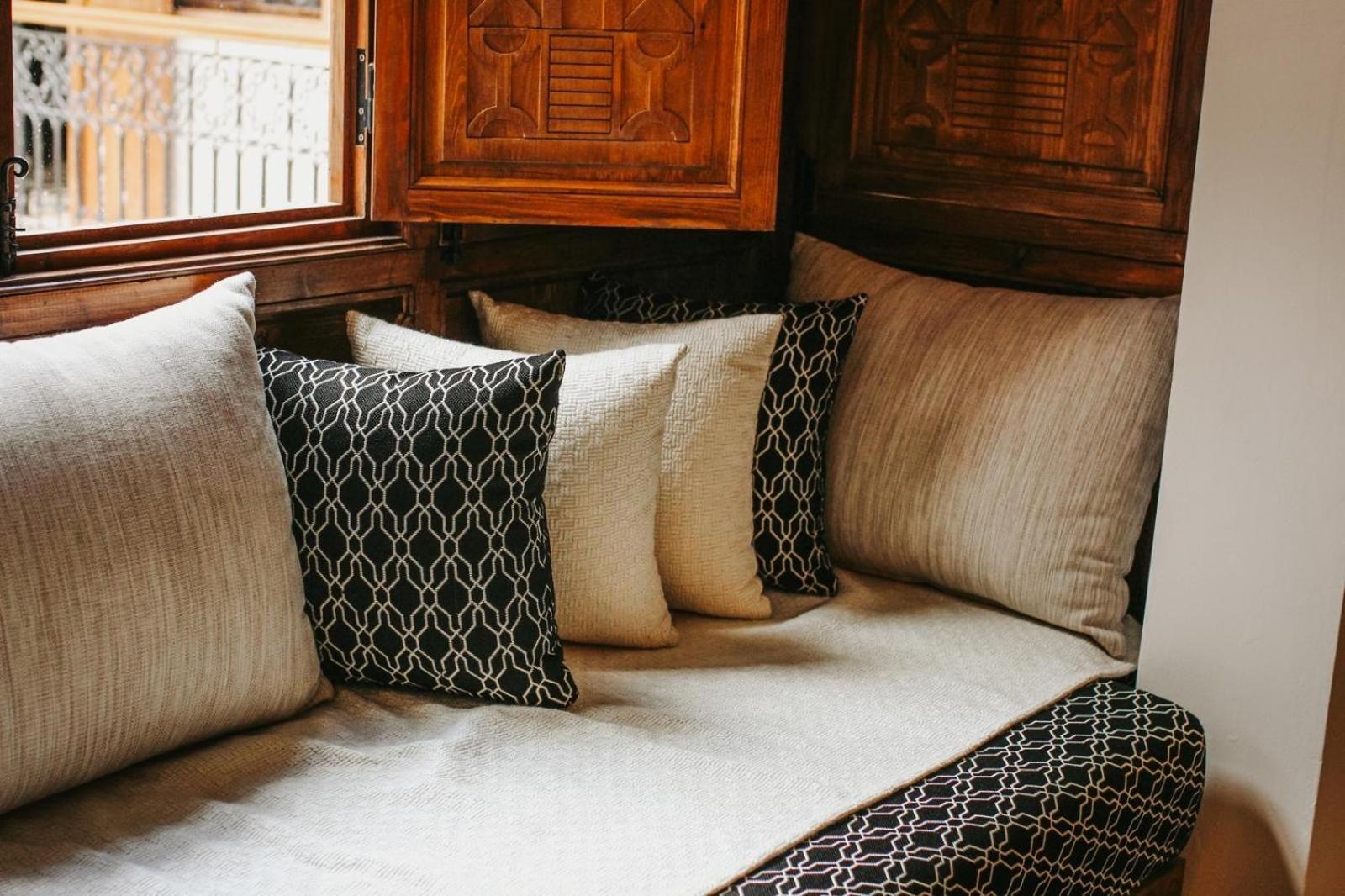 Nelia Marrakech, Collection *