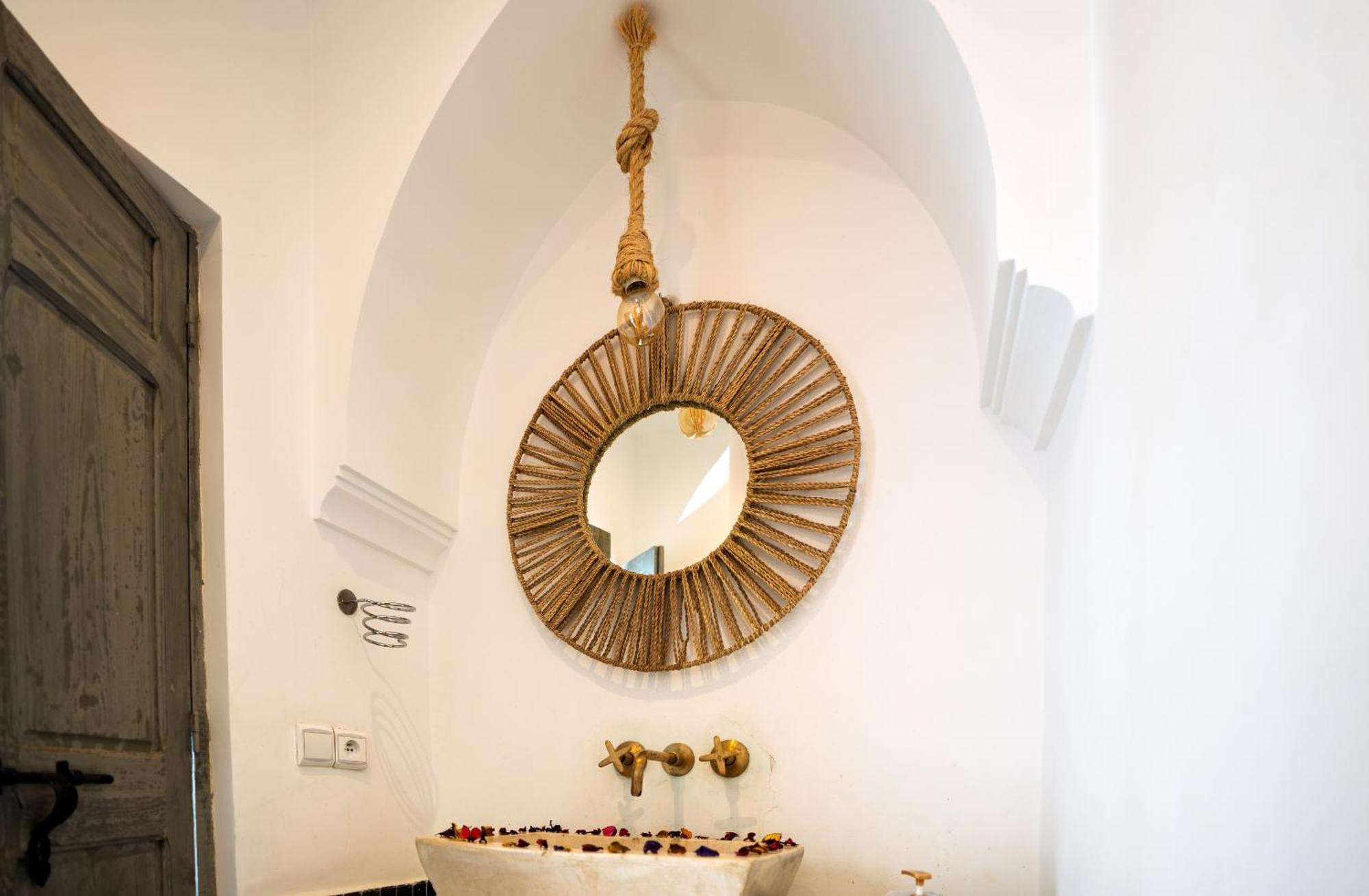 Nelia Marrakech, Collection