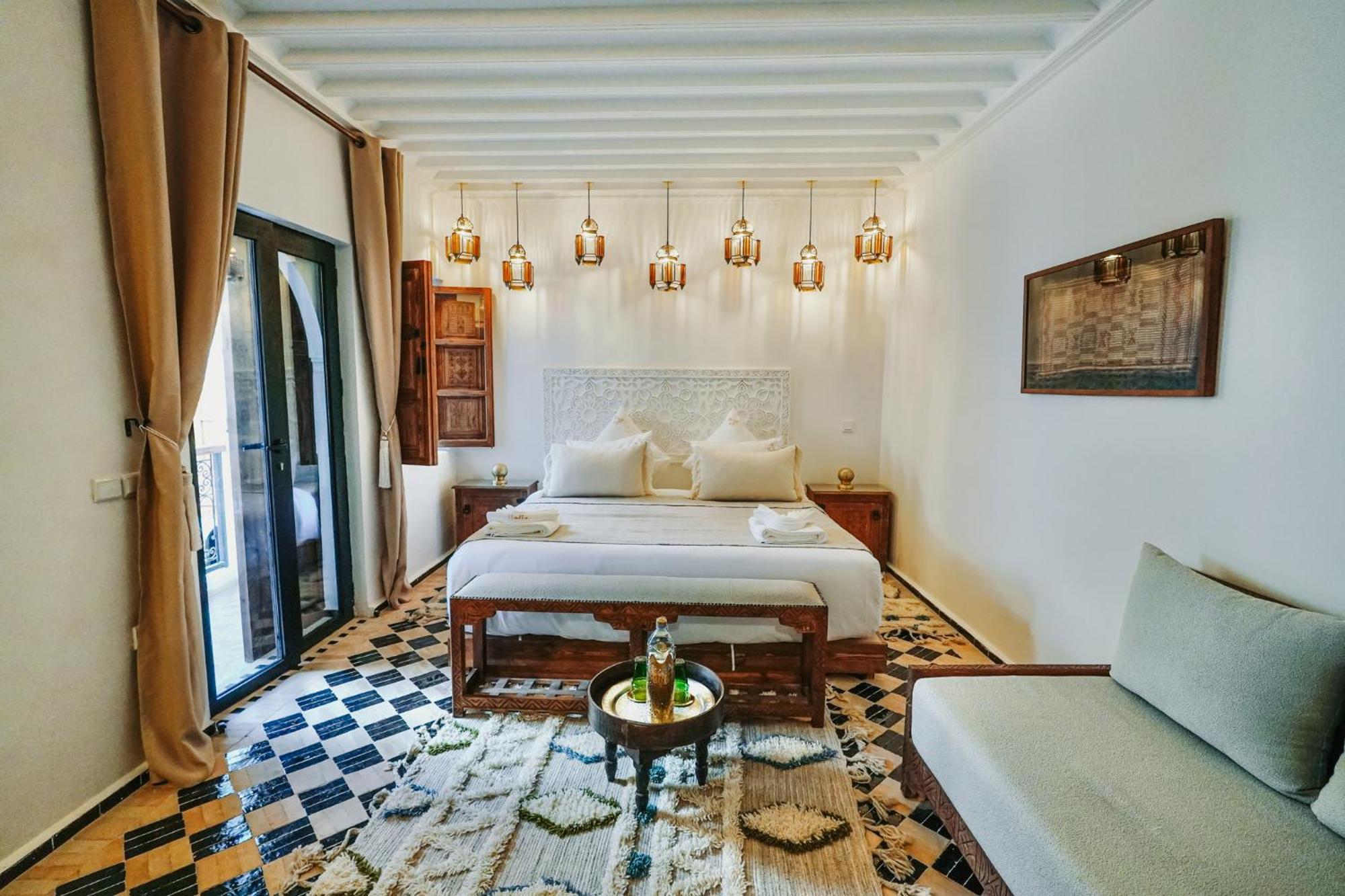 Nelia Marrakech, Collection *