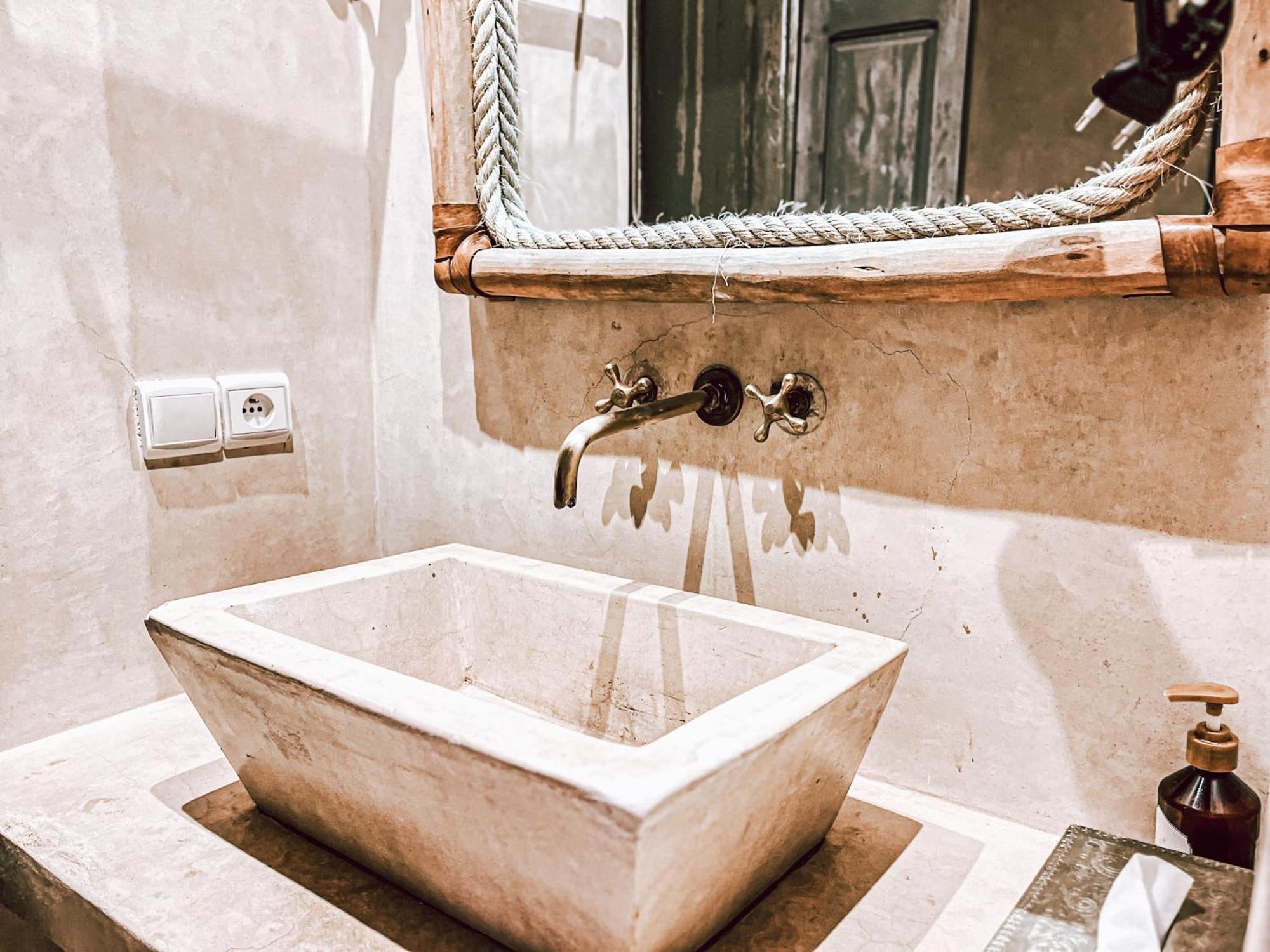 Bed and breakfast Nelia Marrakech, Collection